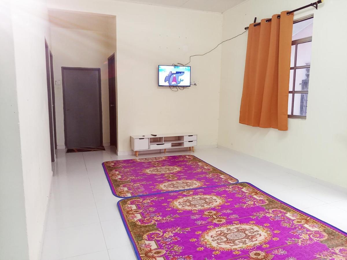 Homestay Wan Z كُوالا تيرينغانو المظهر الخارجي الصورة